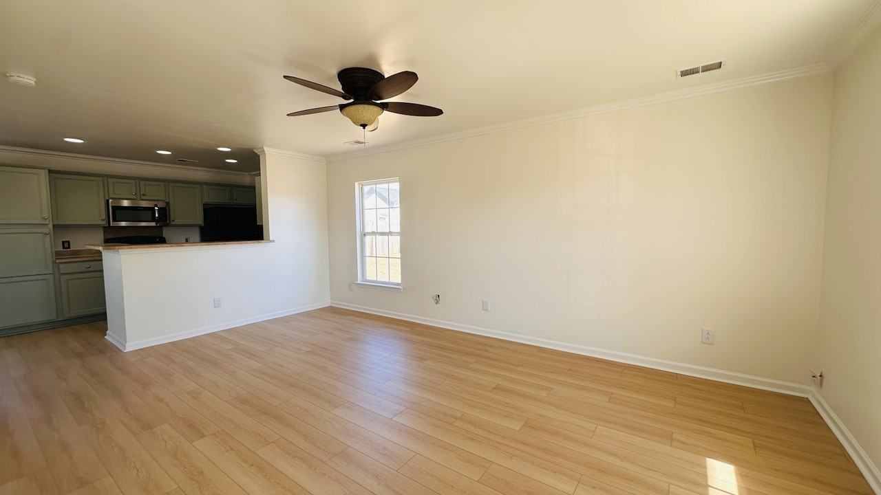 1136 Moss Grove Drive - Photo 3 of 29