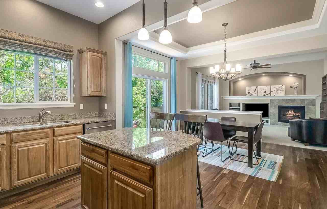 5376 Cloverbrook Circle - Photo 3 of 7