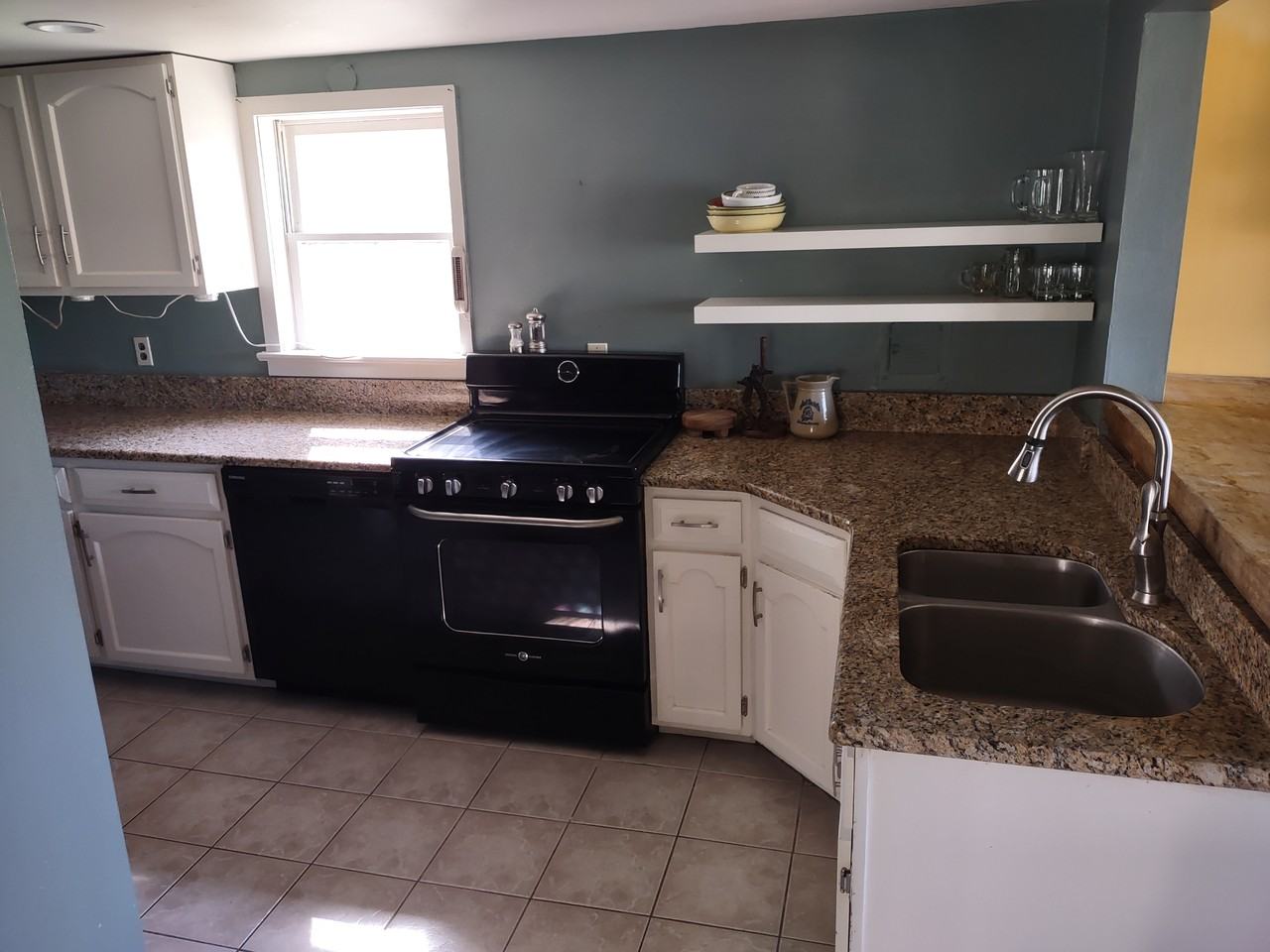 1461 State Rd - Photo 5 of 32