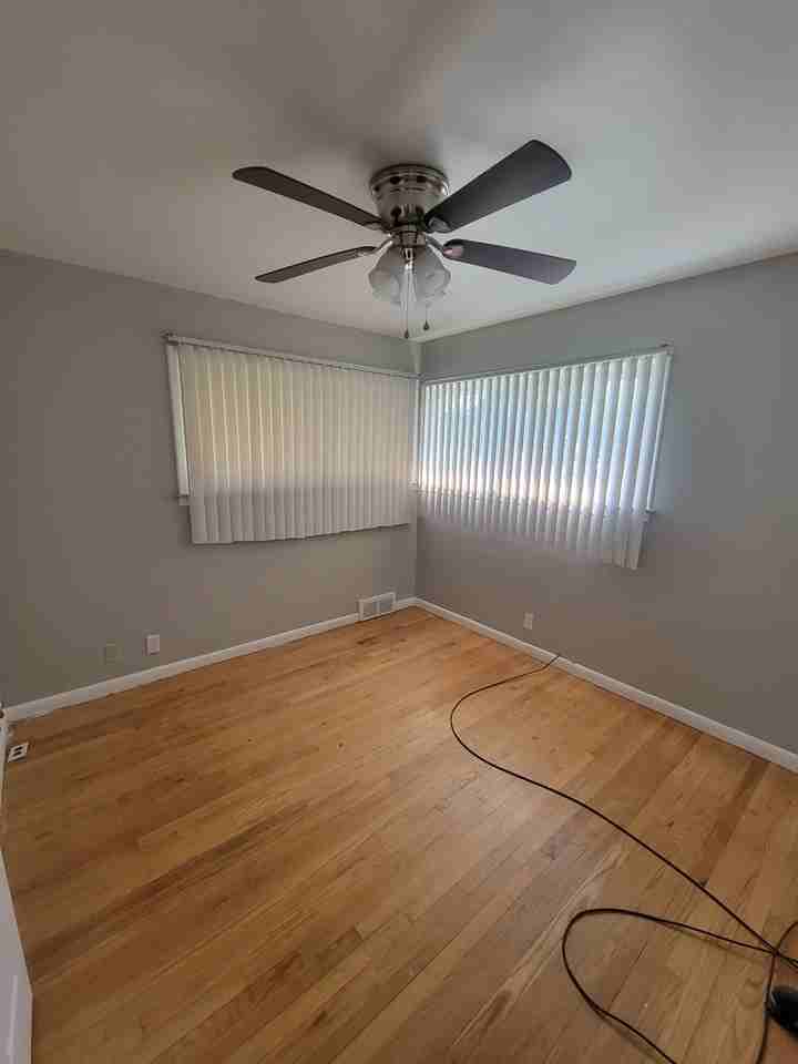 18125 Maine St - Photo 3 of 11