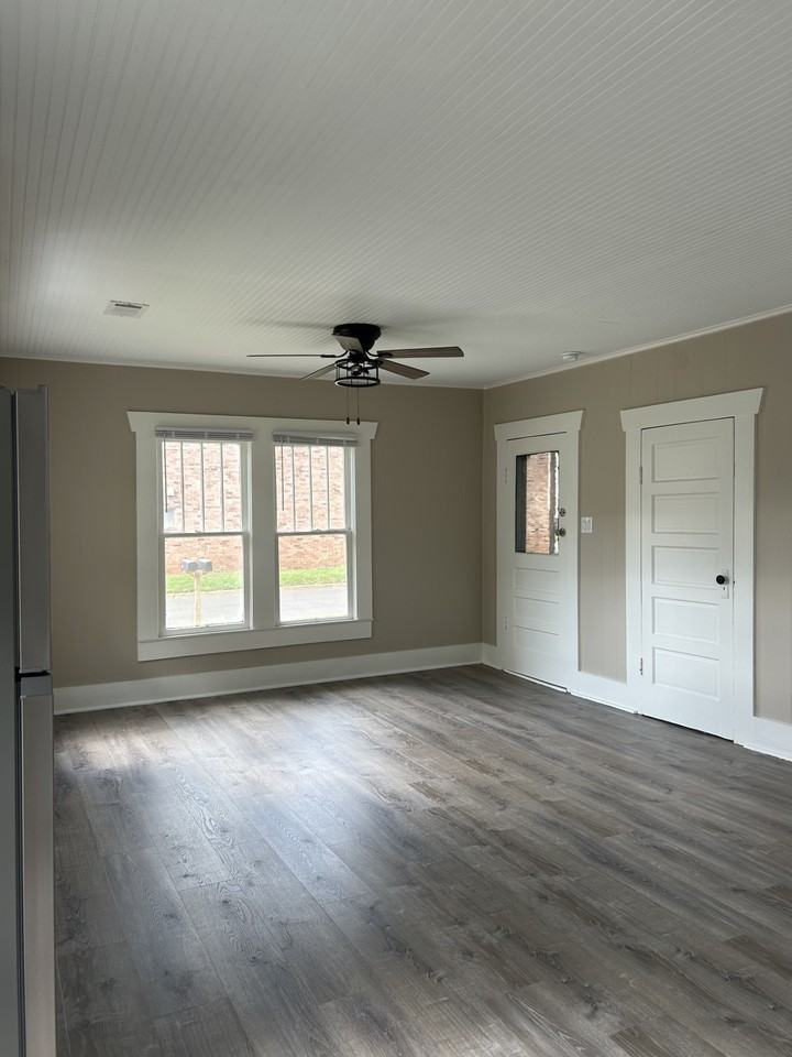 524 King St #A - Photo 3 of 7