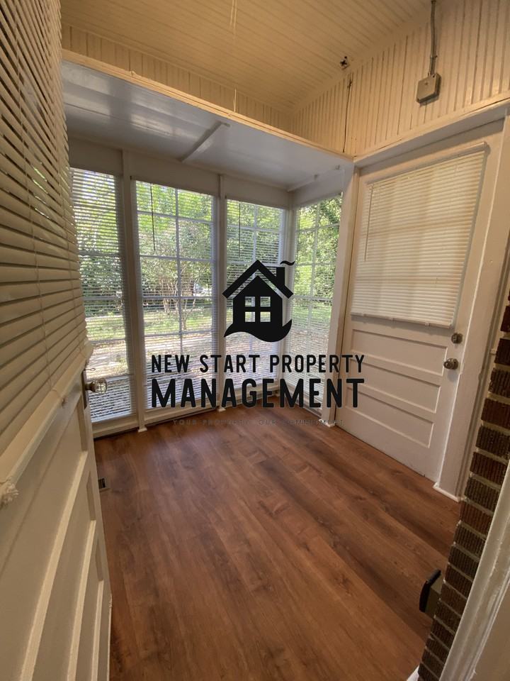 827 Nottingham Dr - Photo 6 of 23