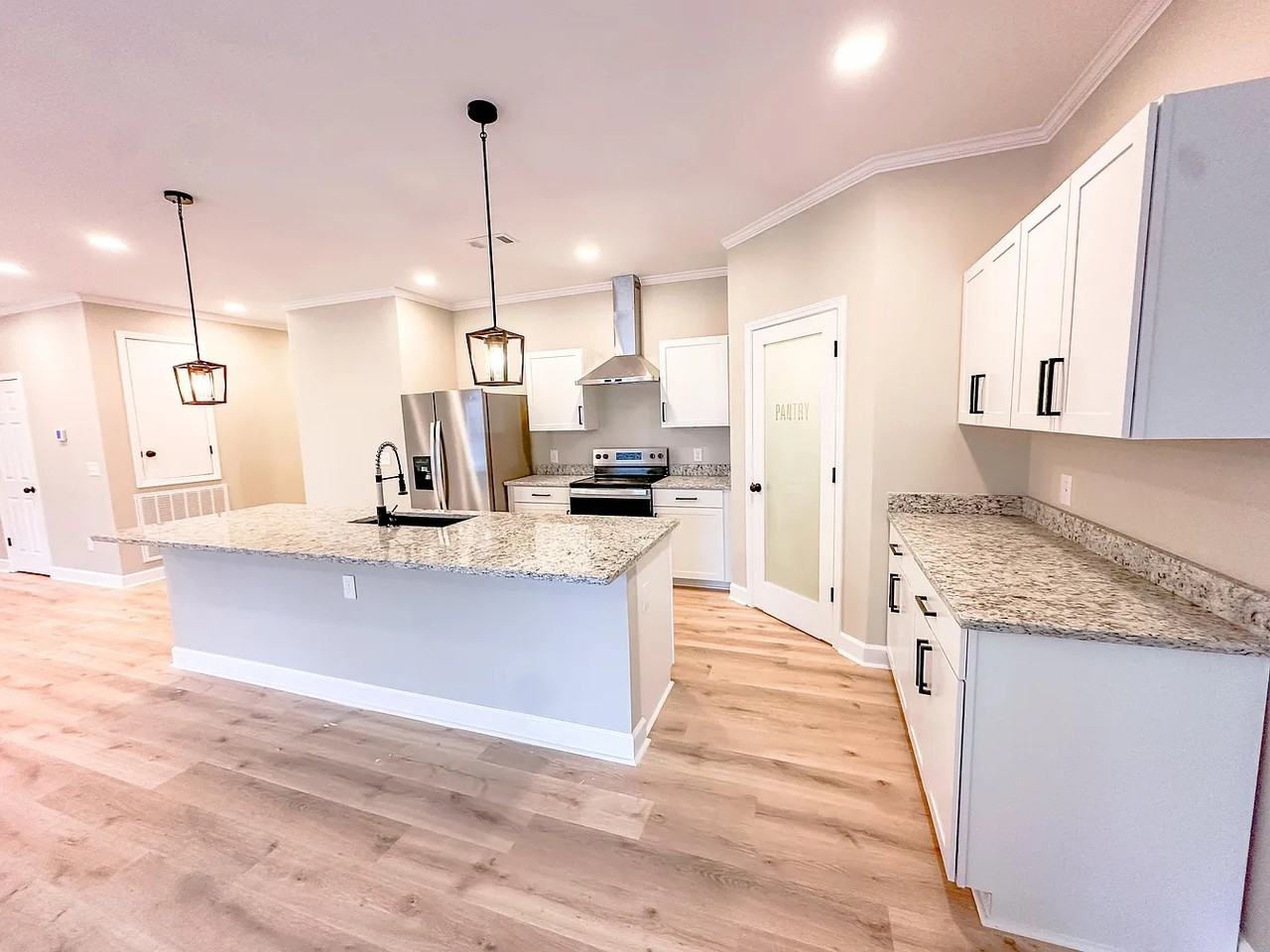 226 Sylvan Rd - Photo 7 of 16