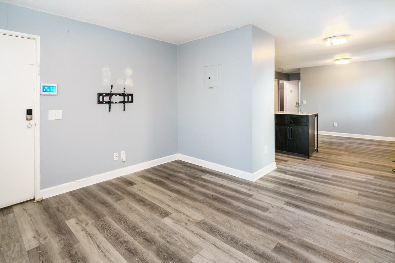 3016 Pleasant Ave #102A - Photo 2 of 10