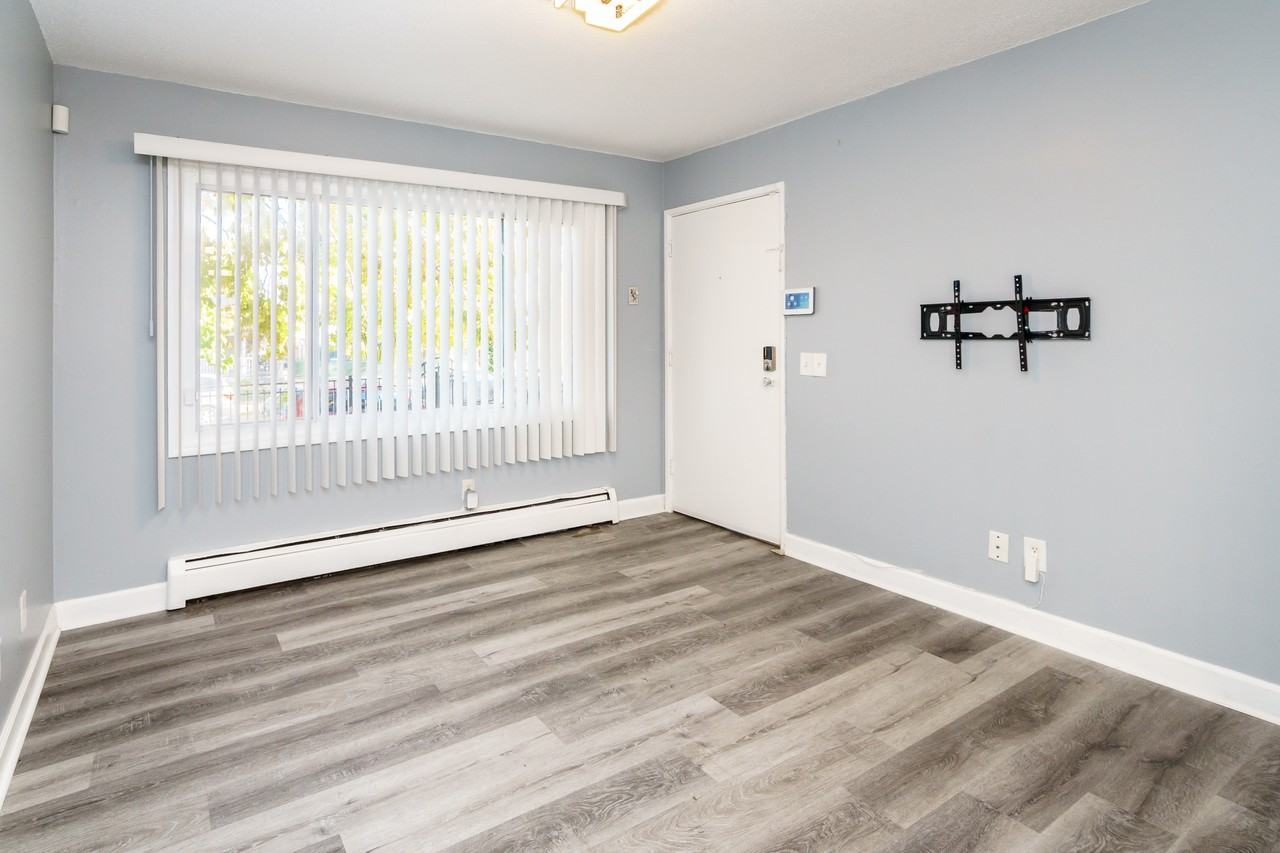 3016 Pleasant Ave #102A - Photo 3 of 10