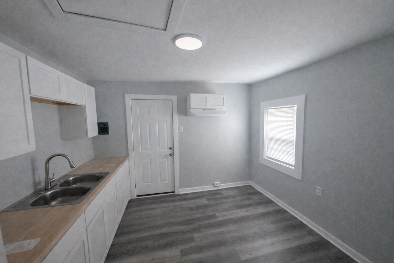 2934 N Colorado Ave - Photo 7 of 8