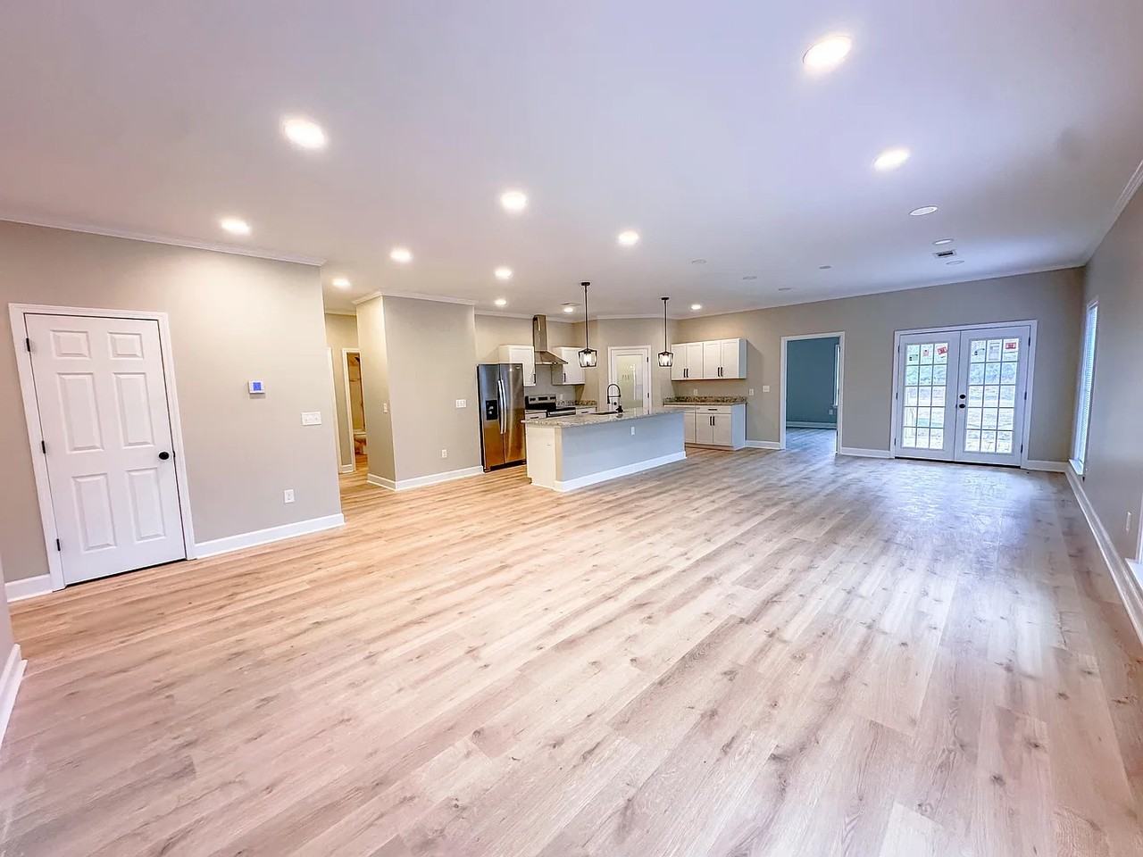 230 Sylvan Rd - Photo 5 of 15