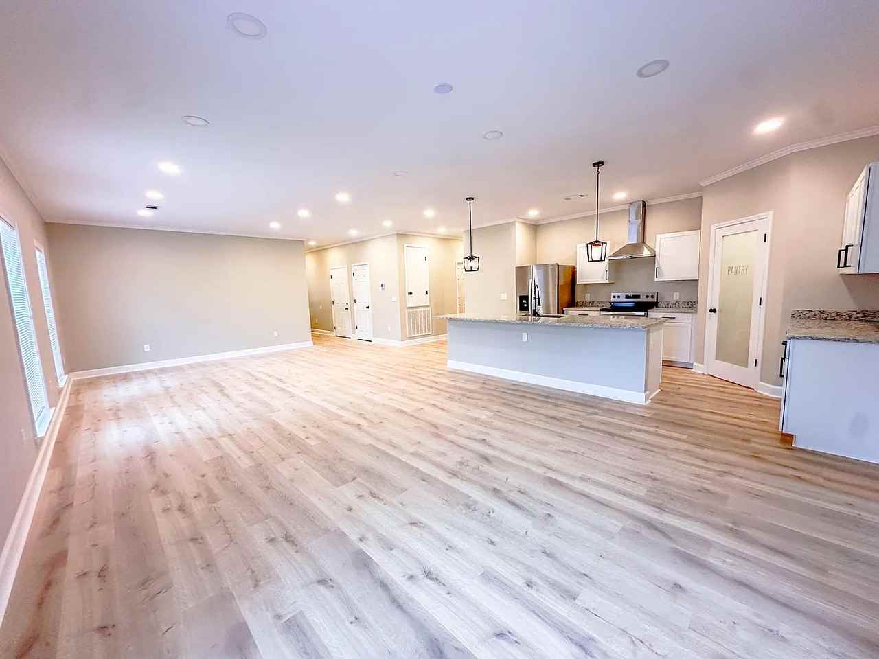 230 Sylvan Rd - Photo 6 of 15