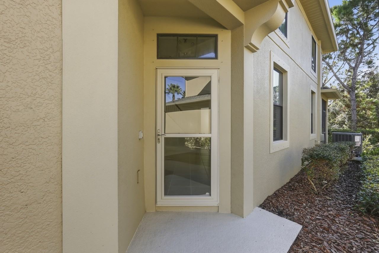 1124 118th Ter N - Photo 2 of 33