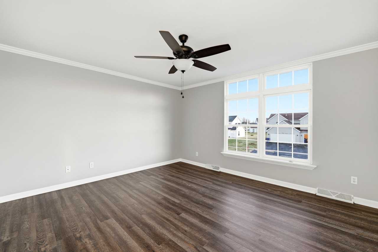 1275 Penny Ln - Photo 6 of 23