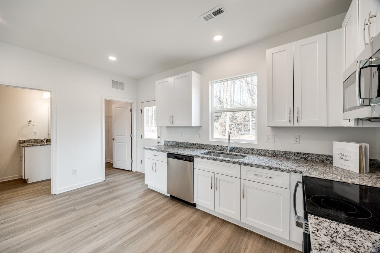 22 S Mickley Ave - Photo 6 of 23