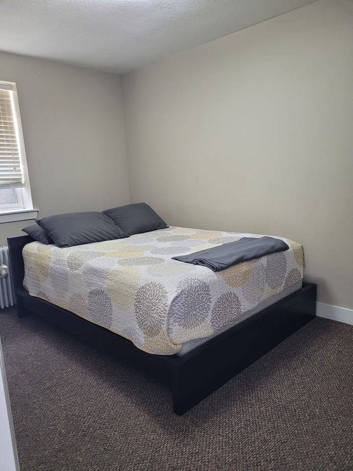 164 S Main St - Photo 2 of 9