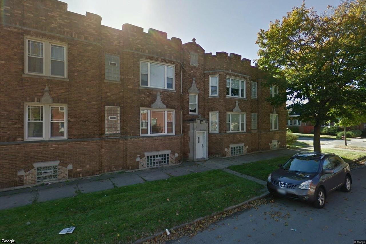 2209 E 84th St #2 - Photo 2 of 2