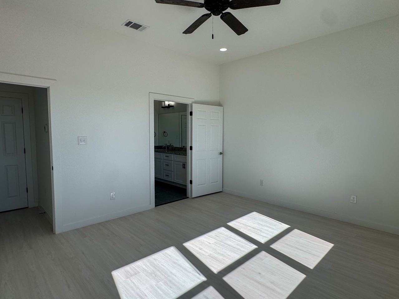 160 Zion Rd - Photo 2 of 22