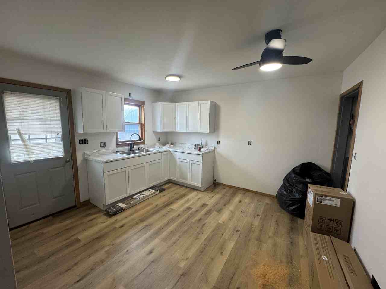 1608 Kansas St - Photo 7 of 8