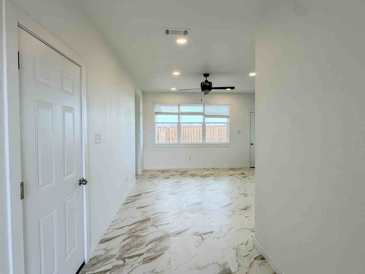 340 Lacy Ln - Photo 2 of 16