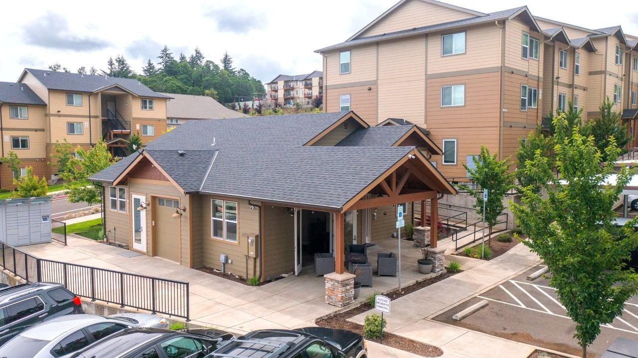 The Summit at Red Leaf - Photo 5 of 50