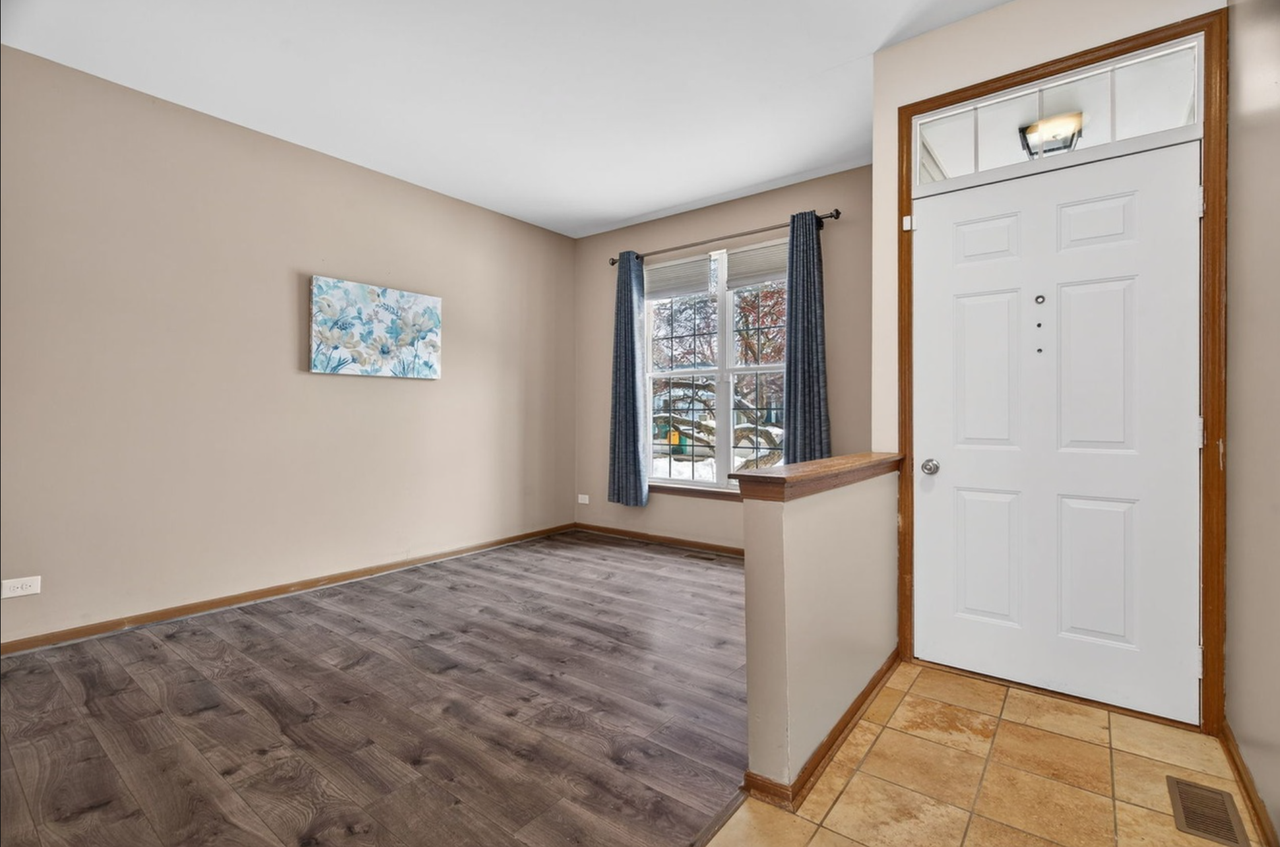 2167 Rossiter Pkwy #2167 - Photo 2 of 16