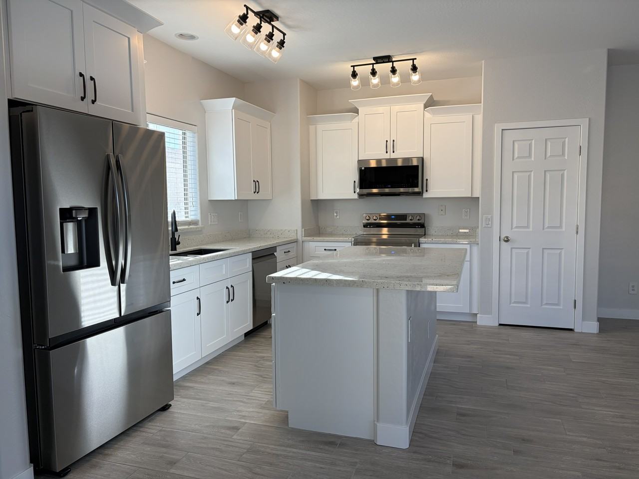 15642 W Devonshire Ave #NA - Photo 3 of 28