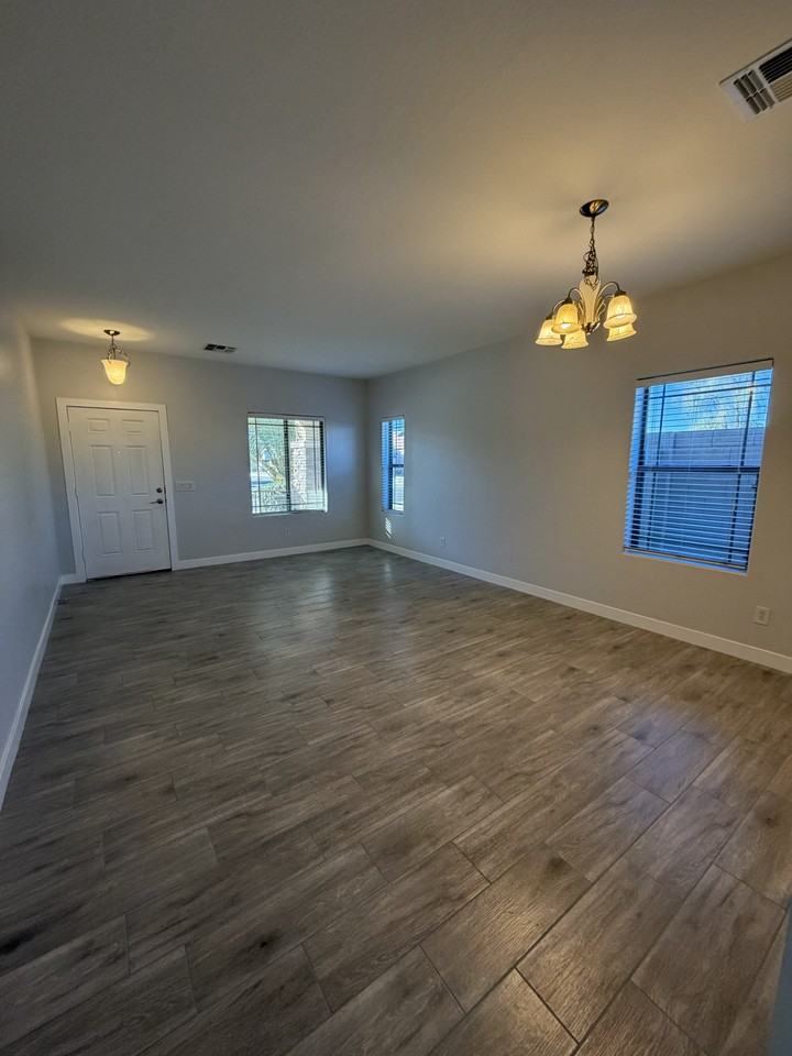 15642 W Devonshire Ave #NA - Photo 6 of 28