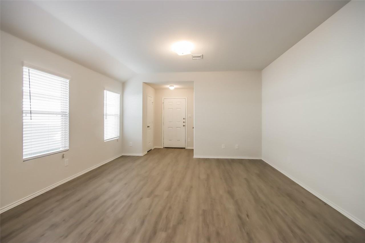 2621 Lina Dr #NA - Photo 7 of 18