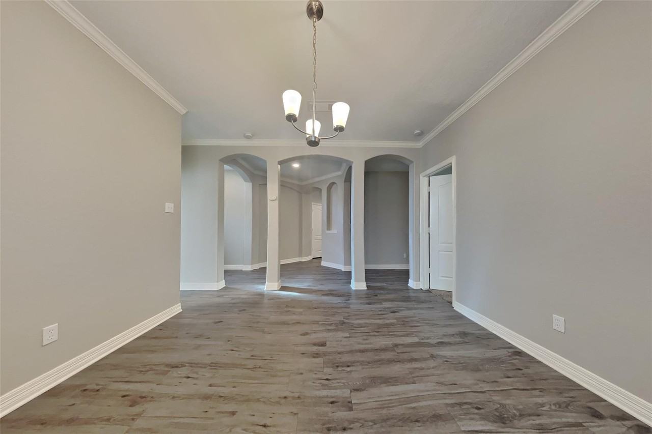 2815 Lockeridge Oaks Dr #NA - Photo 6 of 18