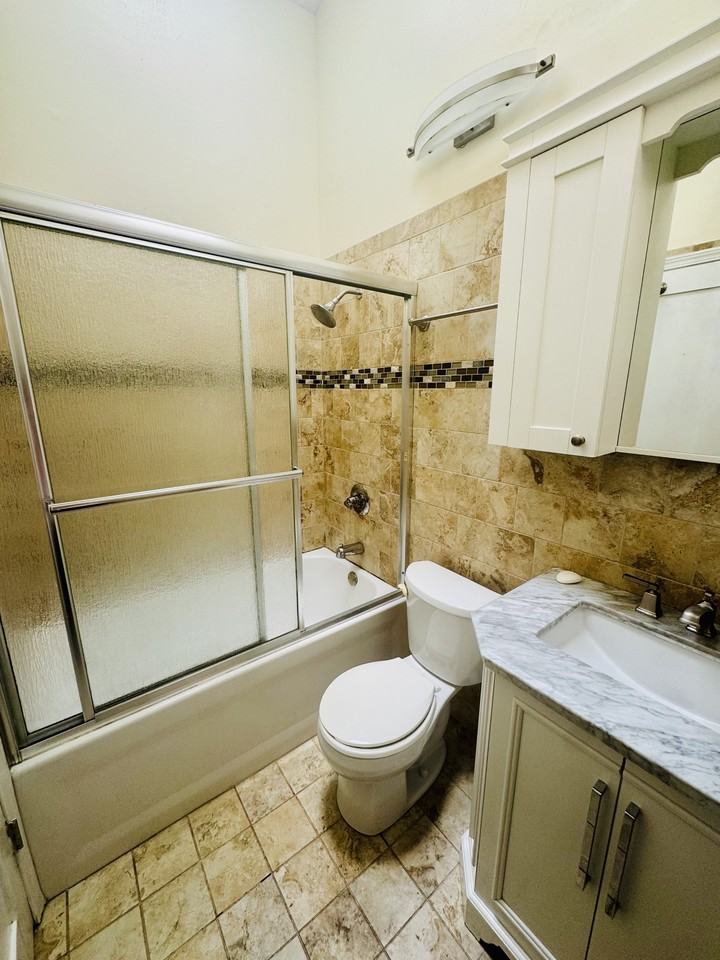 473 Nicole Dr #3B - Photo 2 of 10