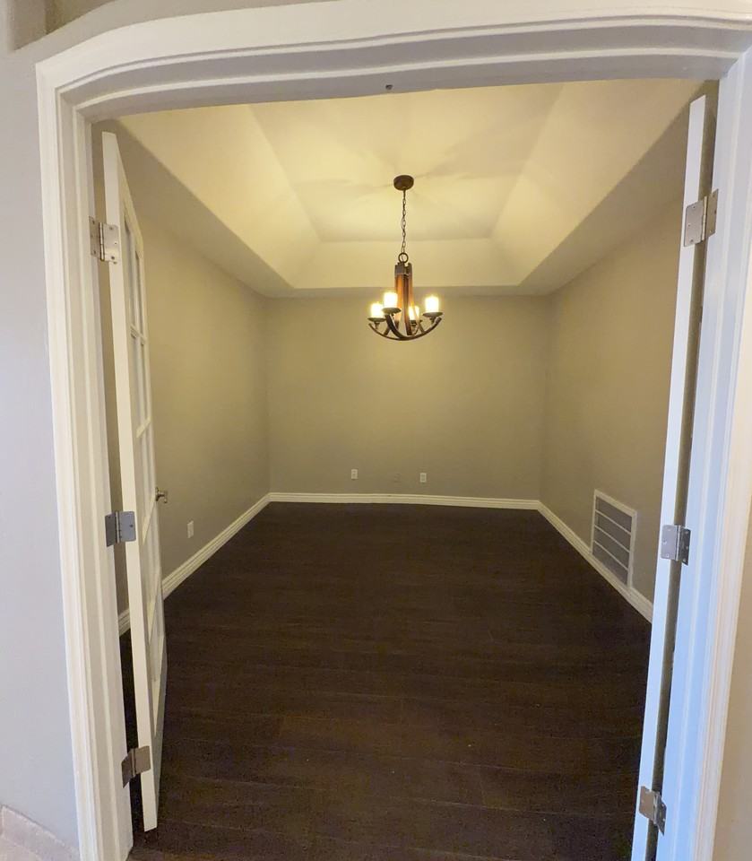 205 N 74th St #219 - Photo 3 of 16