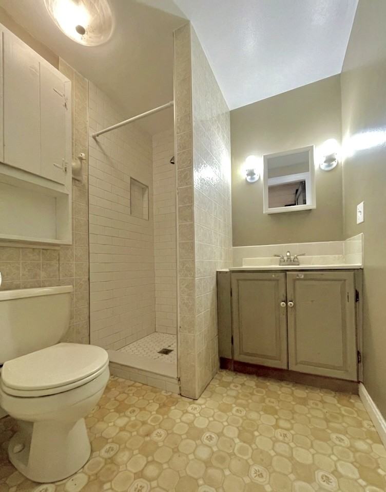 82 Flint St #2 - Photo 4 of 8