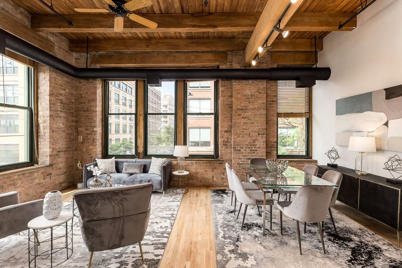 331 S Peoria St #204 - Photo 2 of 33