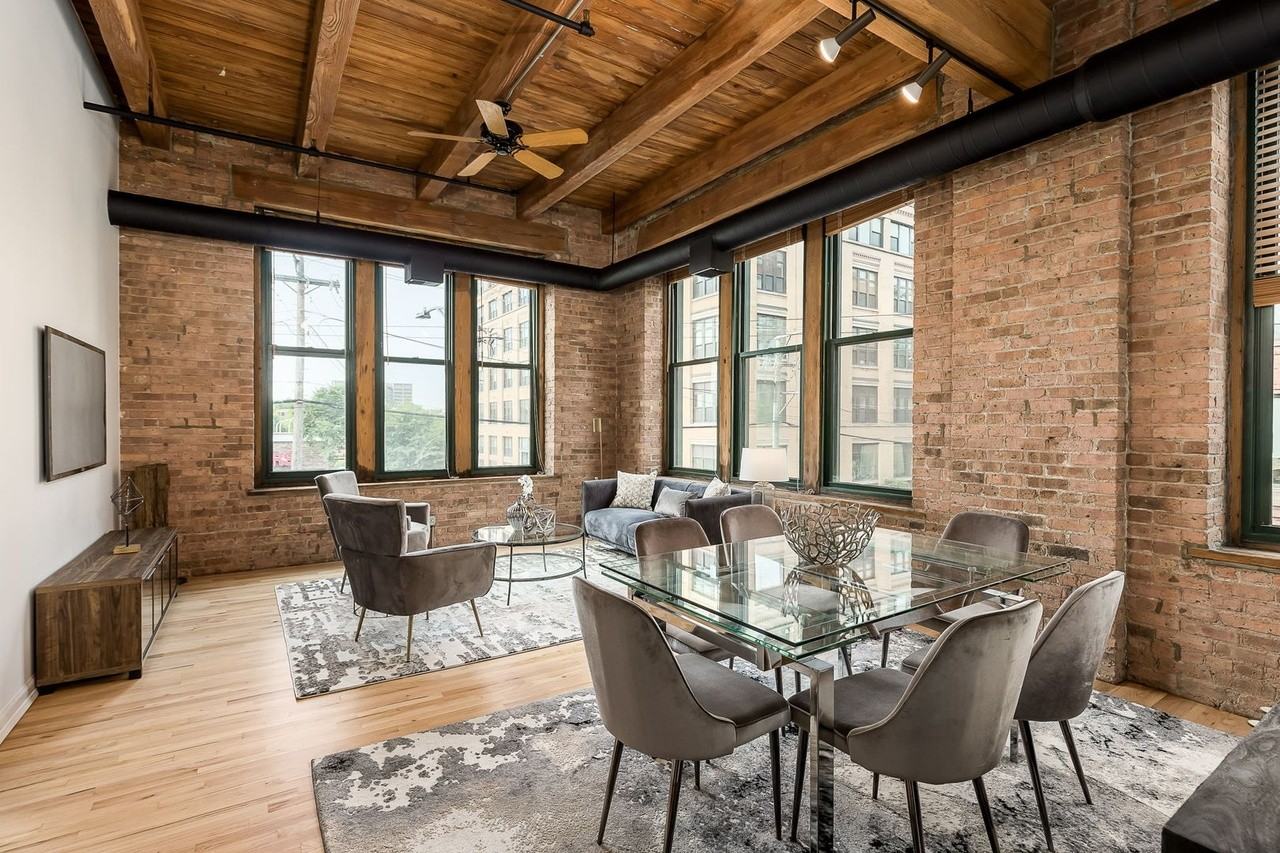 331 S Peoria St #204 - Photo 3 of 33