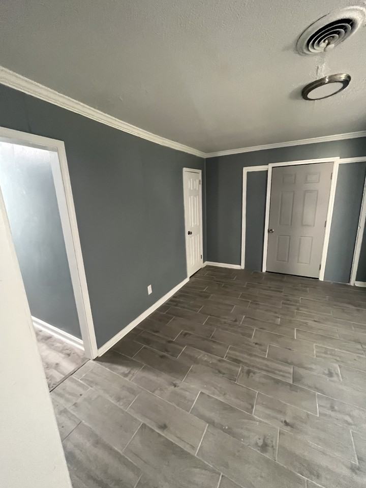 278 Southlawn Dr #NA - Photo 4 of 12