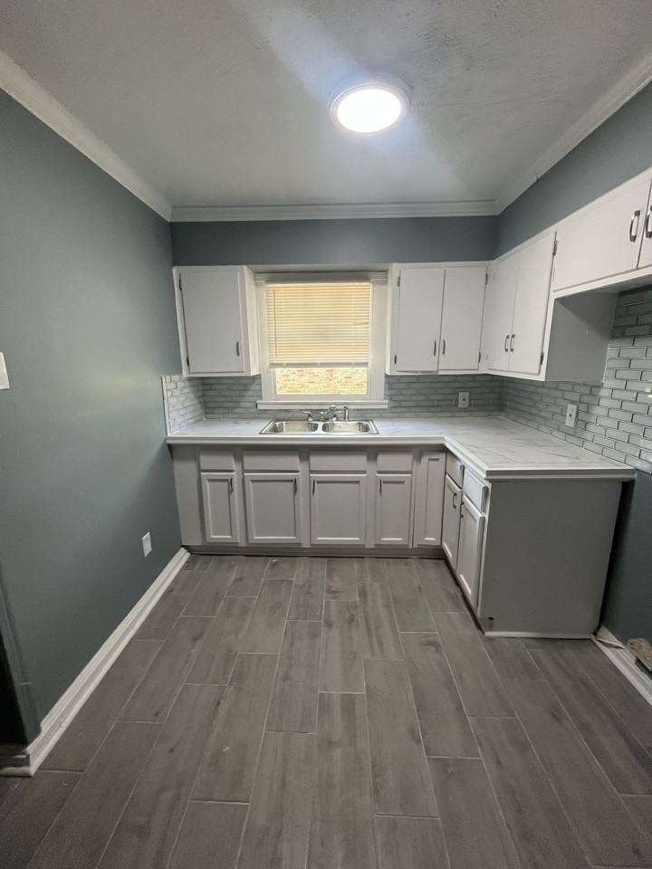 278 Southlawn Dr #NA - Photo 5 of 12