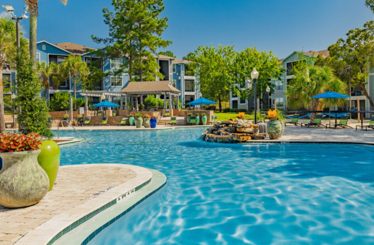 The Lory of Tallahassee - Photo 2 of 21