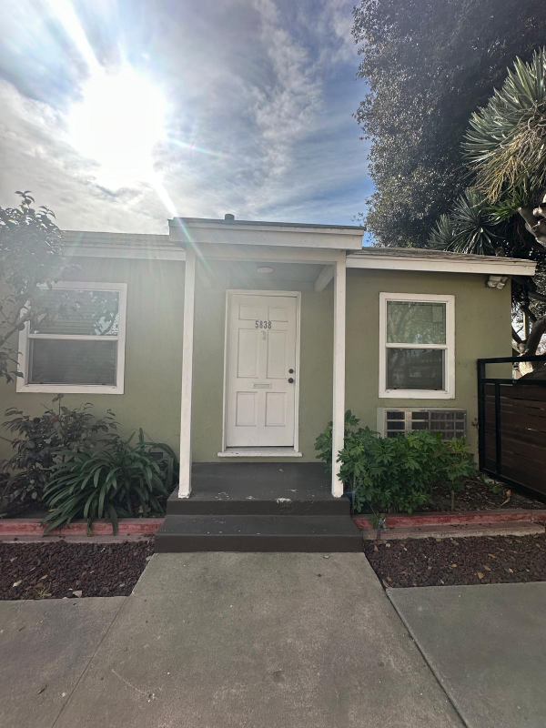 5838 Autry Ave - Photo 2 of 8