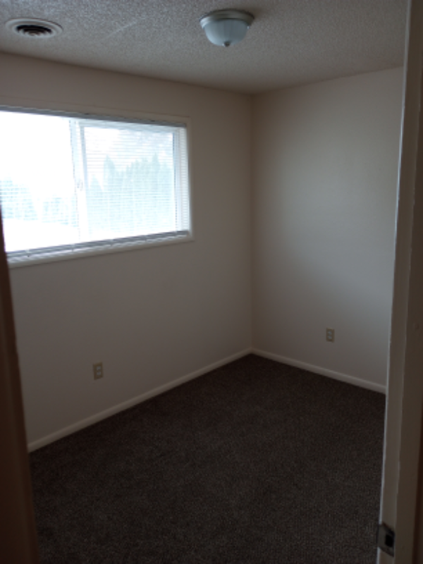 703 N Tweedt St #105 - Photo 6 of 8