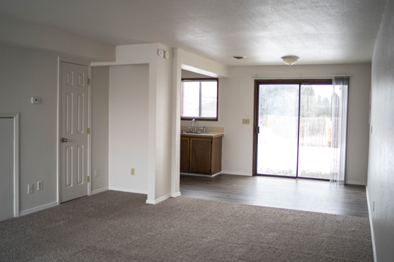 627 N Tweedt St #L - Photo 3 of 9