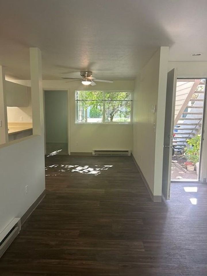 #335 WOODVIEW VILLAGE - Photo 7 of 40