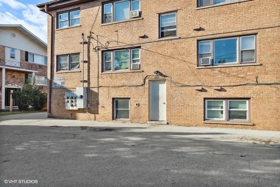 4111 Lindenwood Dr #1E - Photo 2 of 12