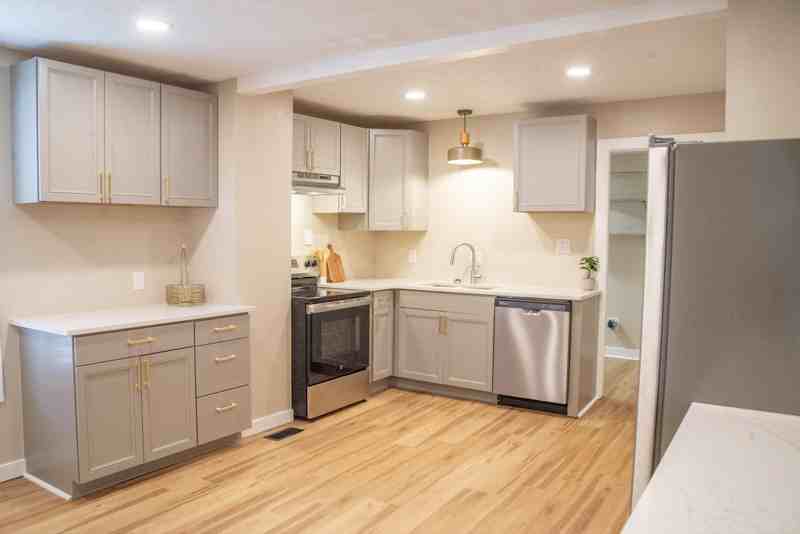 2615 Belvedere Ave - Photo 6 of 17