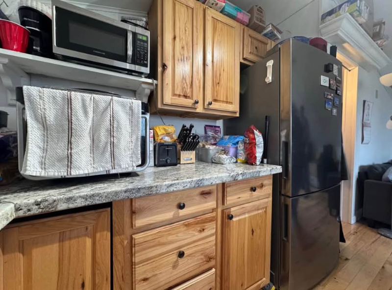 18 Old Hollis Rd - Photo 5 of 14