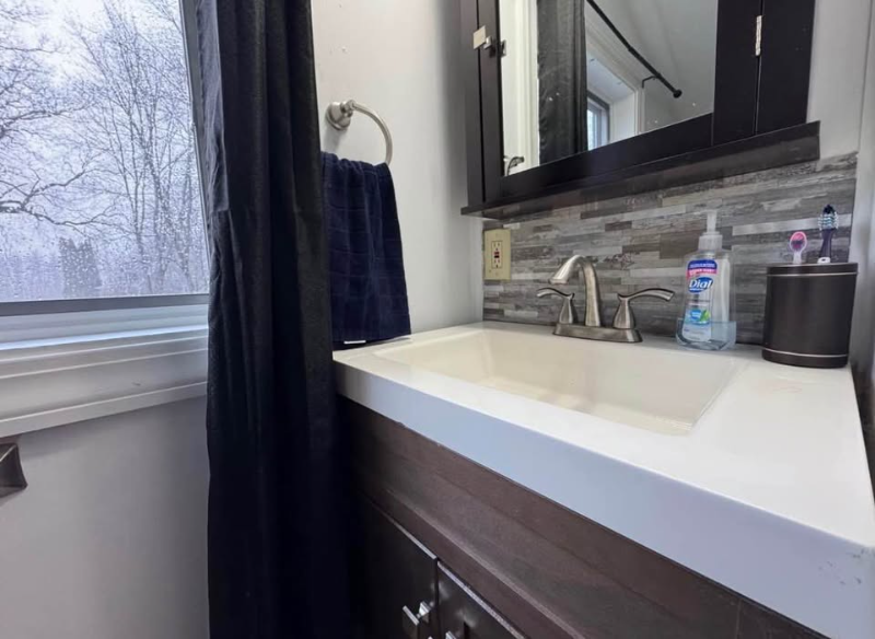 18 Old Hollis Rd - Photo 6 of 14