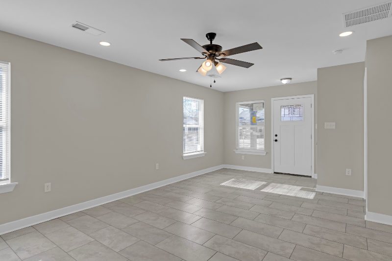 830 David St - Photo 5 of 9