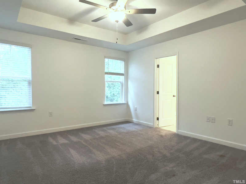 135 Orvis Dr - Photo 7 of 14