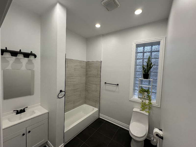 2501 S Whipple St #1 - Photo 3 of 3