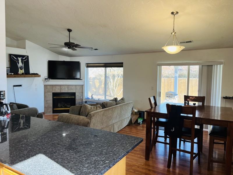 1267 S 7th St - Photo 3 of 7