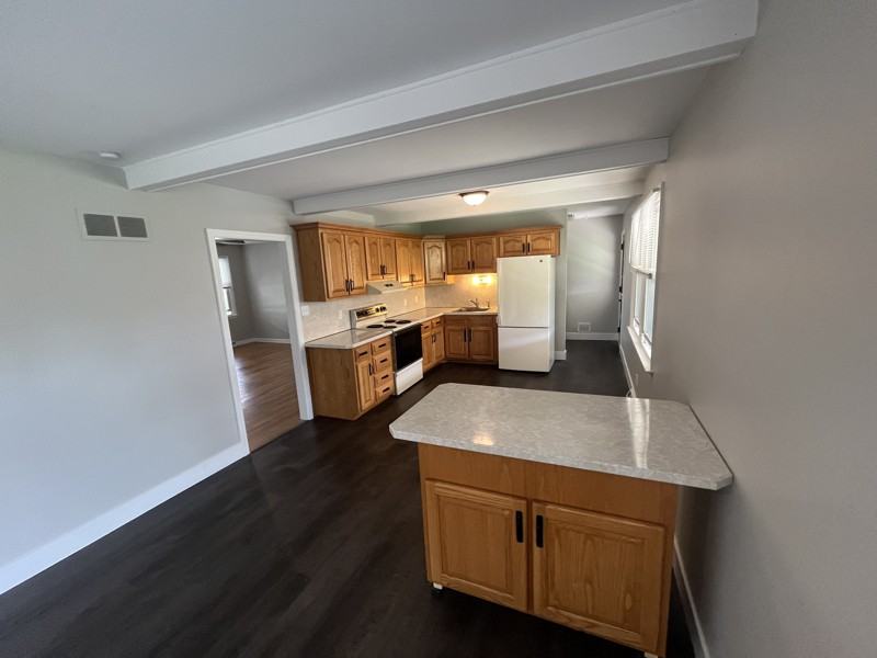 2700 Barnsley Rd - Photo 7 of 14