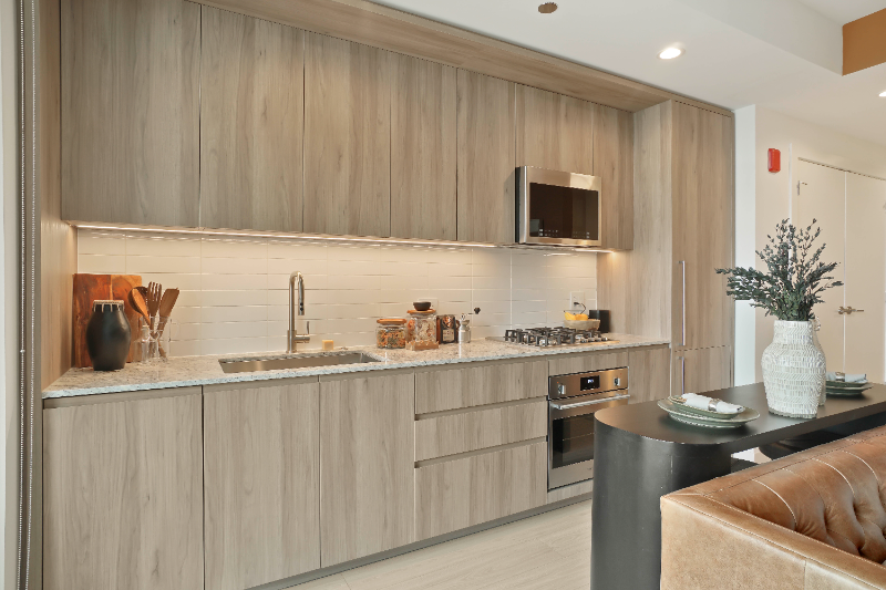 348 N Halsted St - Photo 6 of 20