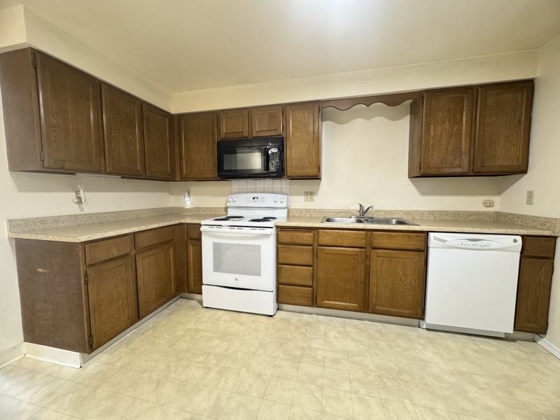 6404 E 11th Ave - Photo 6 of 20