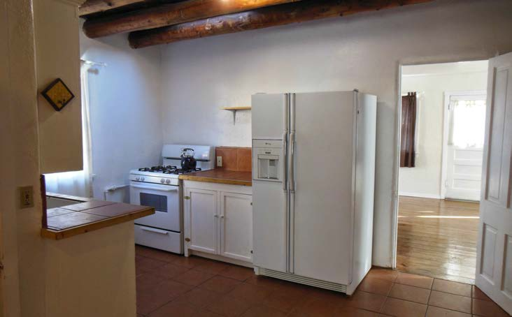 523 Agua Fria St - Photo 2 of 16